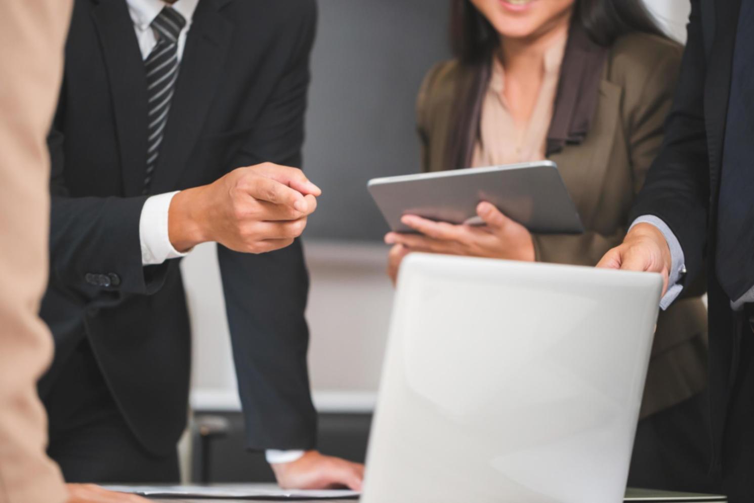 Live-Kursformat bei Perthoxari – gemeinsames Arbeiten an SEO-Strategien